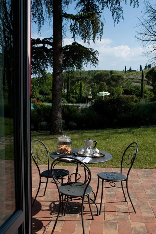 Appartamenti Agriturismo La Canonica Certaldo Buitenkant foto