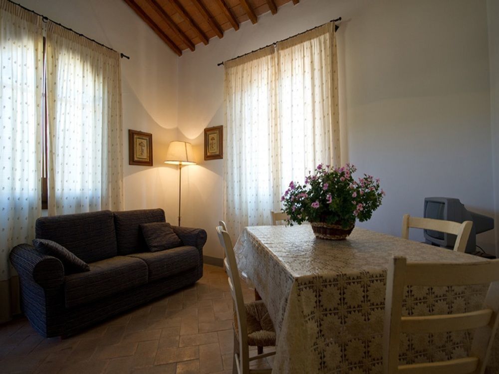 Appartamenti Agriturismo La Canonica Certaldo Buitenkant foto