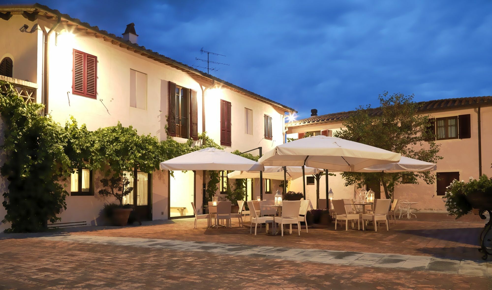 Appartamenti Agriturismo La Canonica Certaldo Buitenkant foto